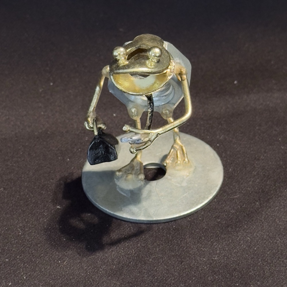 Vtg 2000 Arthur Ward Frog Sculpture Nuts Bolts Doctor Stethoscope Reproduction - Picture 3 of 6